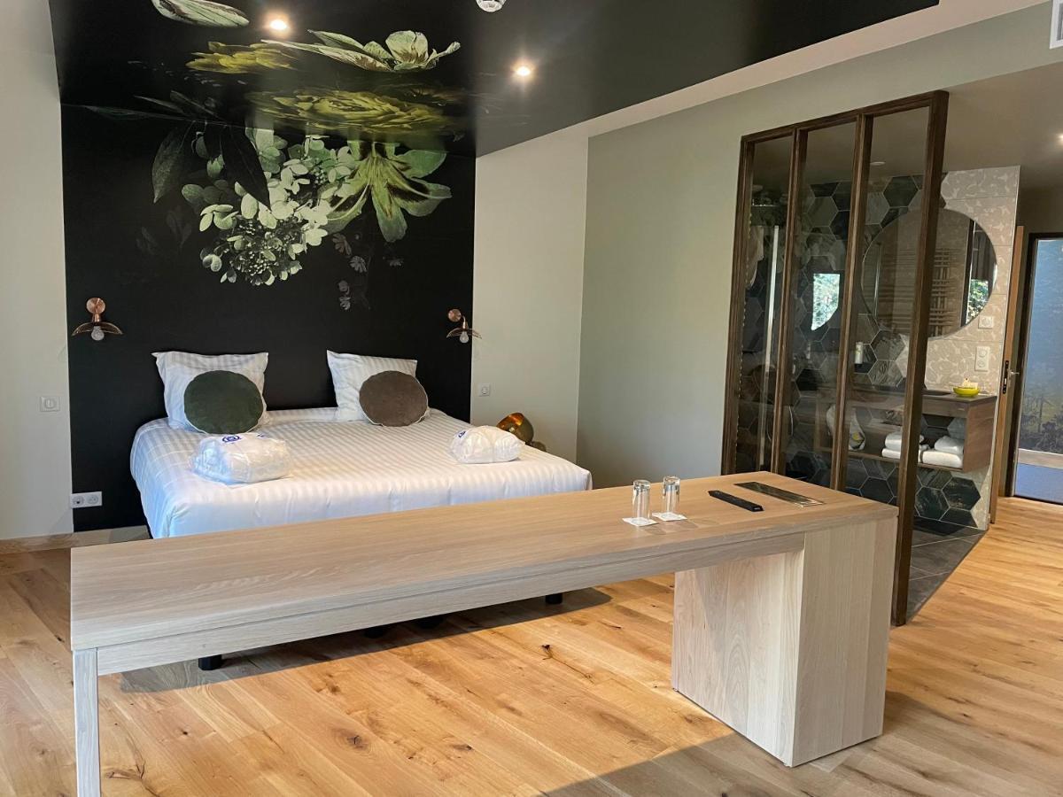 Le Bois Dormant-Hotel Restaurant & Spa Logis Hotel ชอมปาญโญล ภายนอก รูปภาพ
