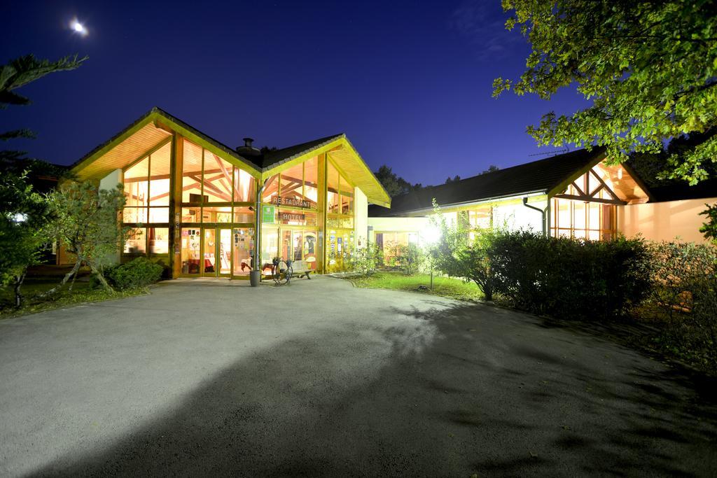 Le Bois Dormant-Hotel Restaurant & Spa Logis Hotel ชอมปาญโญล ภายนอก รูปภาพ